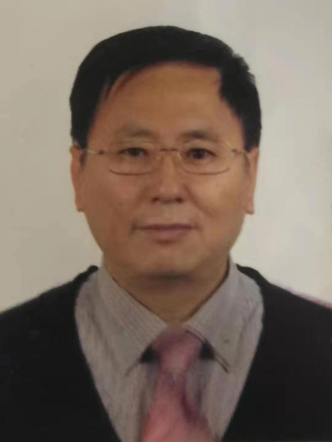 好博体育创新论坛第九百零六讲：从大学到社会如何成熟思想:一位老大学生的寄语