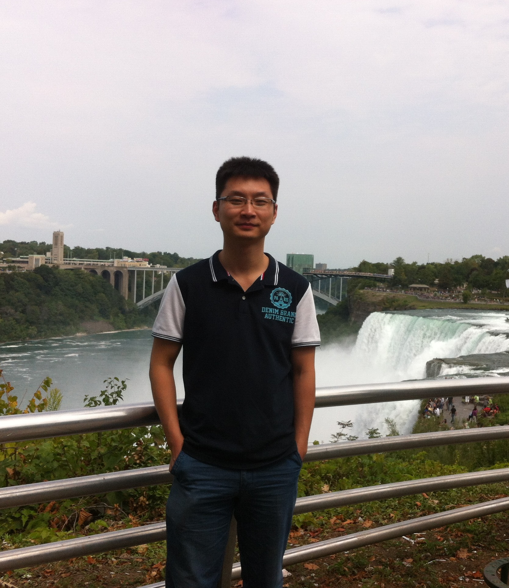 好博体育创新论坛第一千四百五十九讲：Ultra-cold gases---A “hot” dish of the “coldest” matter in physics