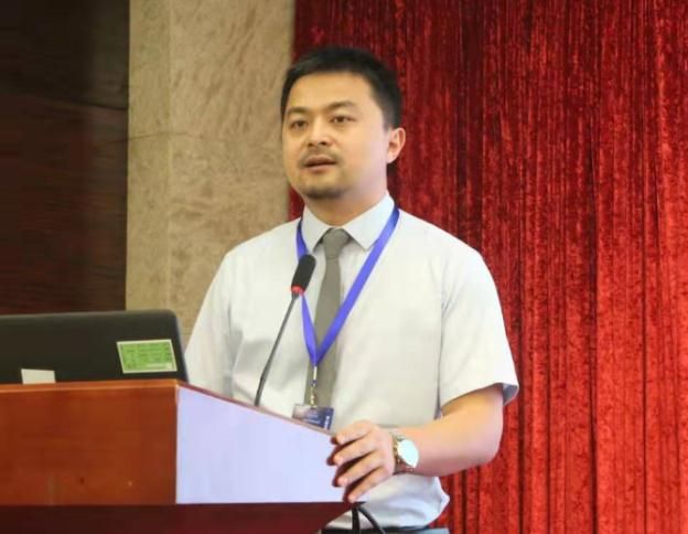 好博体育创新论坛第九百二十五讲：燃烧催化剂的作用机制及碳纳米含能催化剂的独特效应