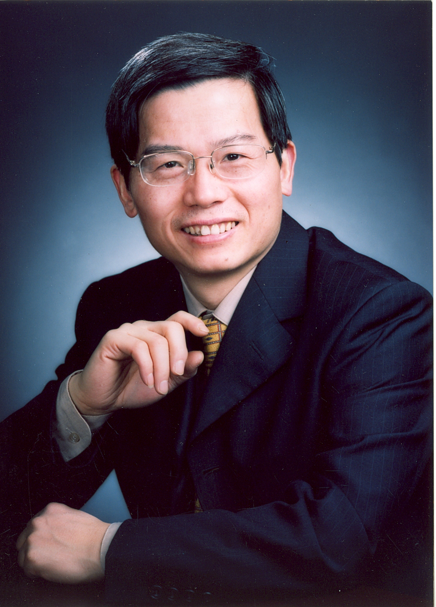 好博体育创新论坛第一千零七十讲：碳纳米笼——能源存储和转换的新平台